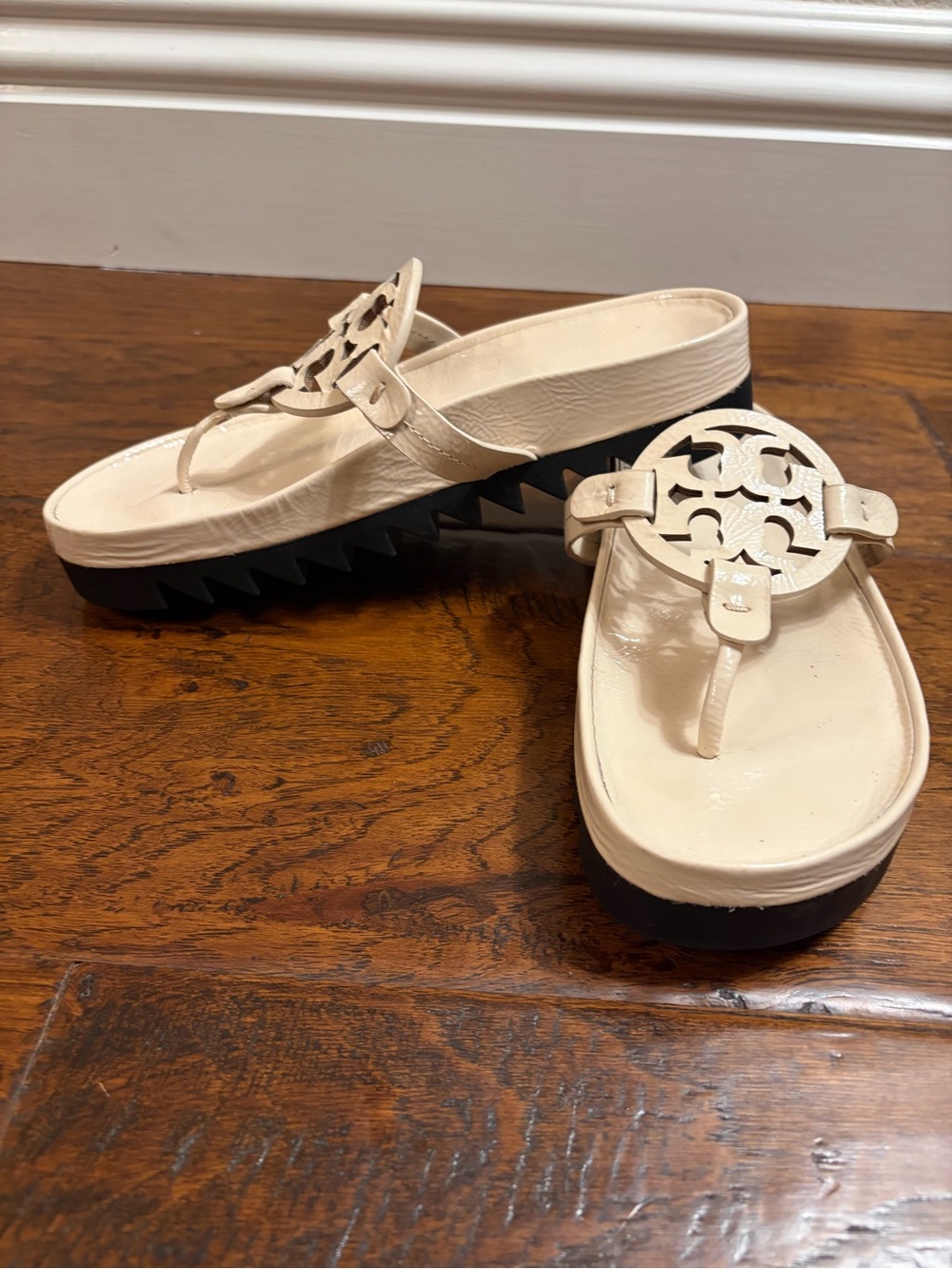 Tory Burch Miller Cloud Lug Sole- Patent Leather Thong Sandals in Light Cream - Picture 2 of 5